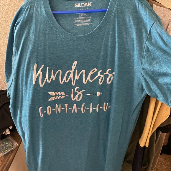 tshirt - Picture 1 of 1